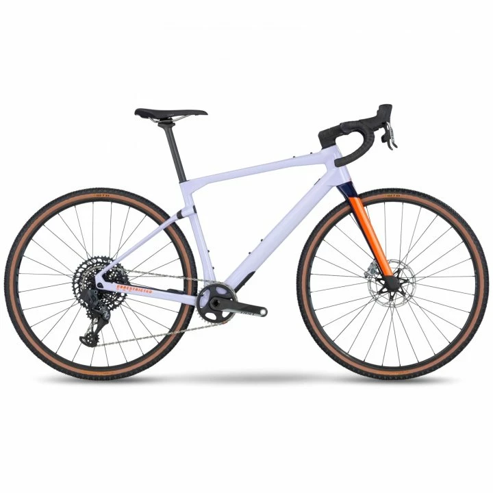 BMC URS 01 ONE – Vélo Gravel En Carbone – 2023 – Lavender Haze / Orange 1 BMC URS 01 ONE – Vélo Gravel En Carbone – 2023 – Lavender Haze / Orange